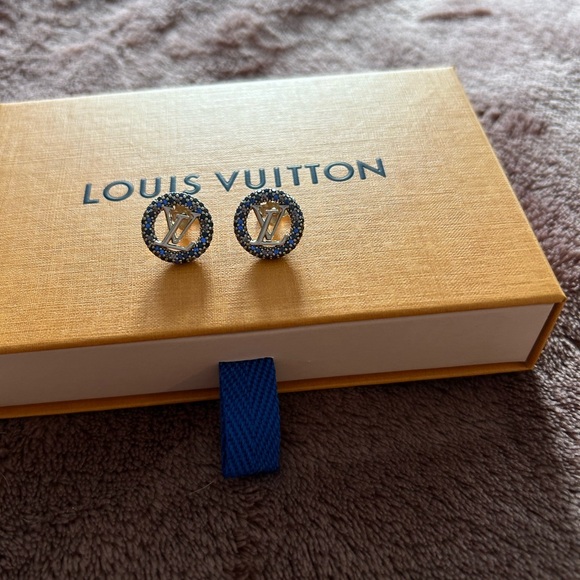 Louis Vuitton Louise Tresor Earrings - Picture 2 of 8